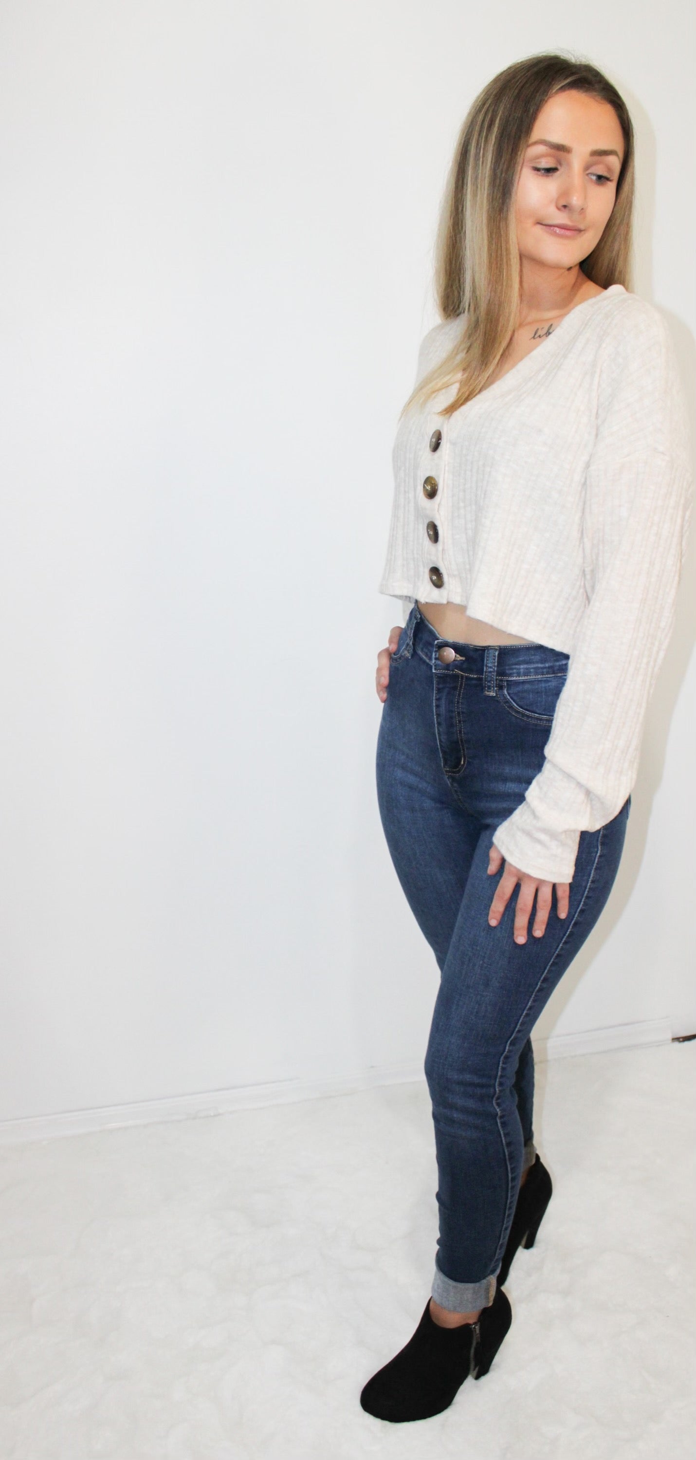 Daisy Cropped Cardigan